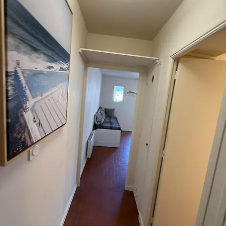 Petit Cocon Sur Le Port D'hyeres Avec Parking, Proche Des Plages Apartment *